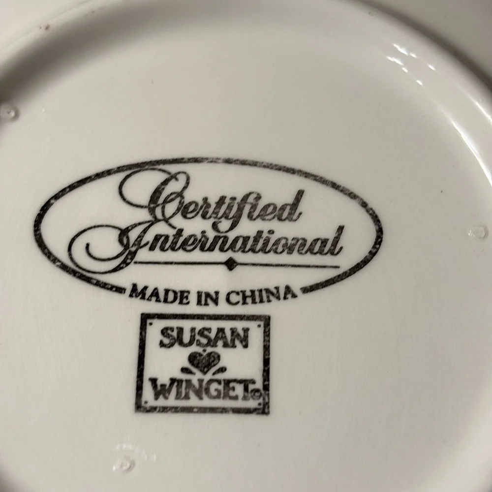 Mixed Set of Decorative Rooster Chicken Dessert‎ Plates